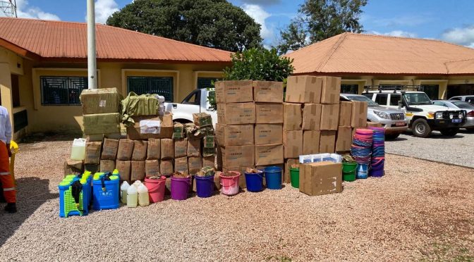 WCS donated medical supplies to Forecariah prefecture to fight Covid-19