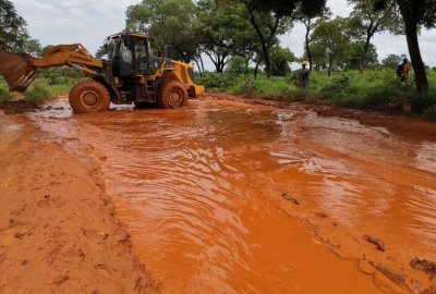 Winning Consortium Simandou a lancé un projet de bien-être public : entretien de la route N2 d’une longeur de 140km de Kankan à Kérouané