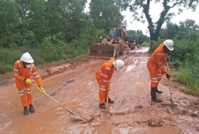 Winning Consortium Simandou lance son plan d’assistance aux communautés par le projet d’entretien routier entre le port fluvial de Morebaya et Maférinya