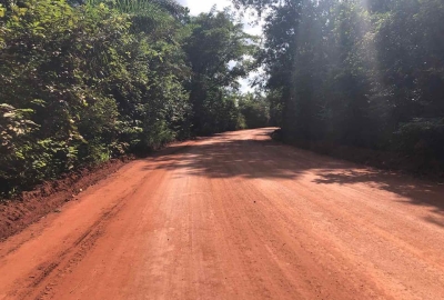 La réhabilitation de la route du port de Morebaya à la ville de Maférinya a été achevée avec le soutien du Simandou Winning Consortium